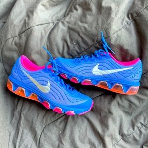 Women’s Nike Airmax tailwind 6